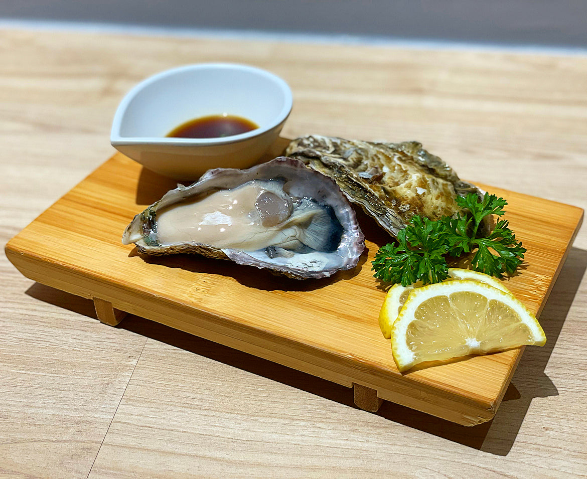 Hyogo Prefecture Premium Oyster Sashimi (1 Dozen)